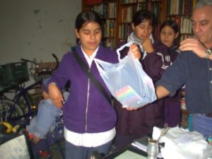 Entrega de útiles escolares.